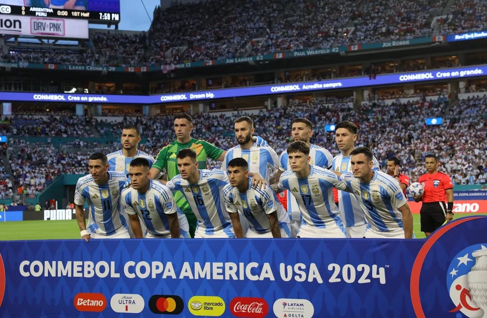ARGENTINA VS PERU
Fecha: 29/06/2024
COPA AMERICA ESTADOS UNIDOS. Los 11 de Argentina en el partido ante Perú, por el Grupo A de la Copa América. (Prensa Argentina)