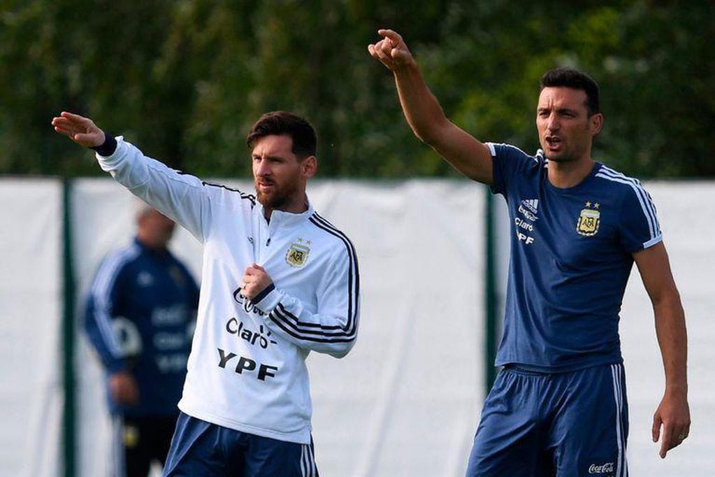 El talento de Lionel Messi y las estrategias de Lionel Scaloni, las esperanzas argentinas para el Mundial de Qatar. 
