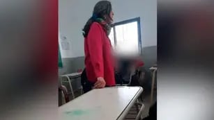Una docente de Córdoba insultó a sus alumnos por simpatizar con Milei