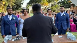 Insólita historia de amor: hermanas brasileñas se casaron con hermanos en una doble boda y se fueron juntos de luna de miel