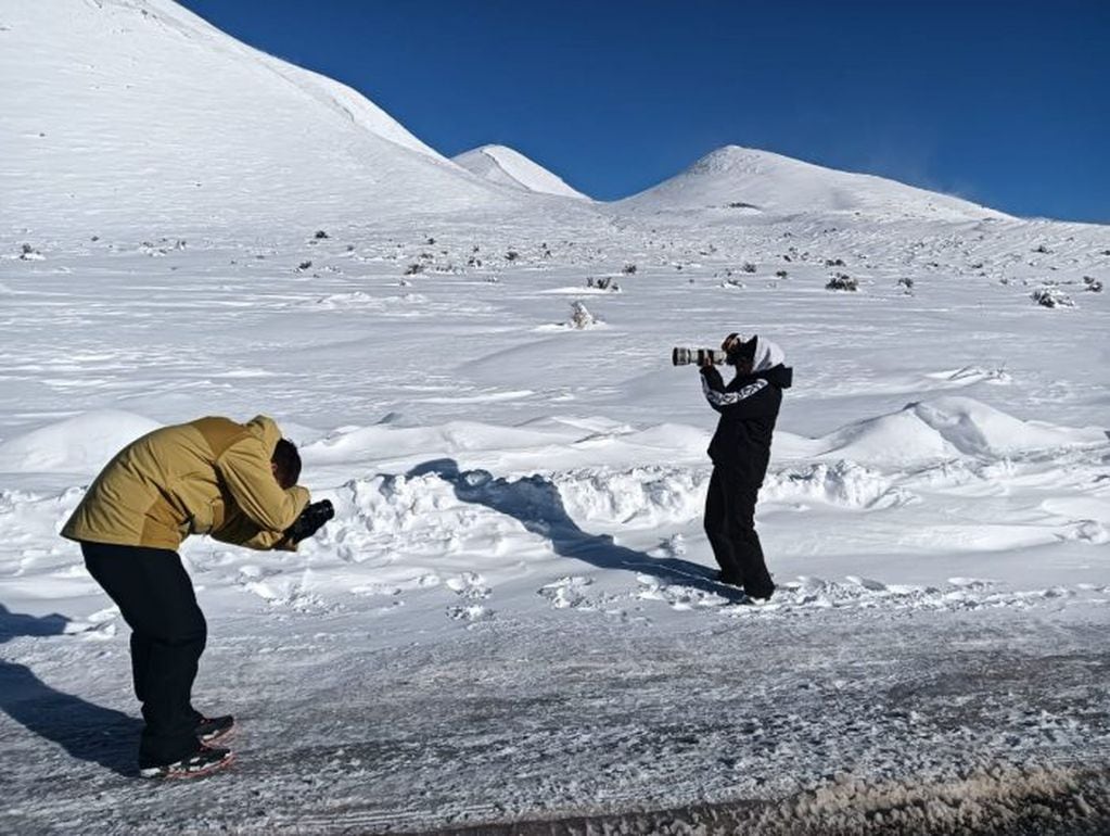 El joven y reconocido fotógrafo realizó esta semana un recorrido por la provincia para capturar los paisajes invernales. Gentileza: Prensa Gobierno de Mendoza