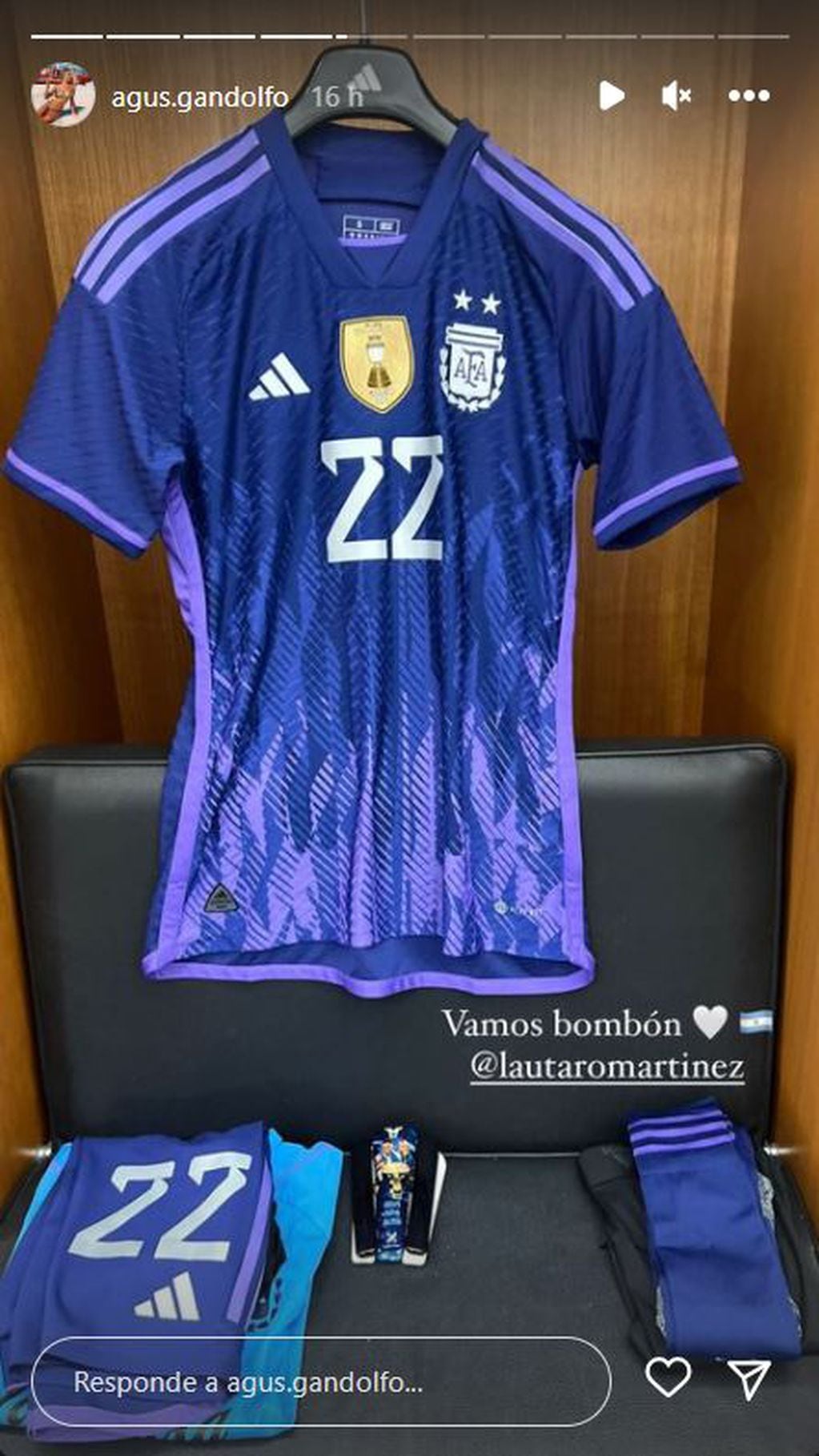 Posteo de Agustina Gandolfo apoyando a Lautaro Martínez y a la Selección Argentina.