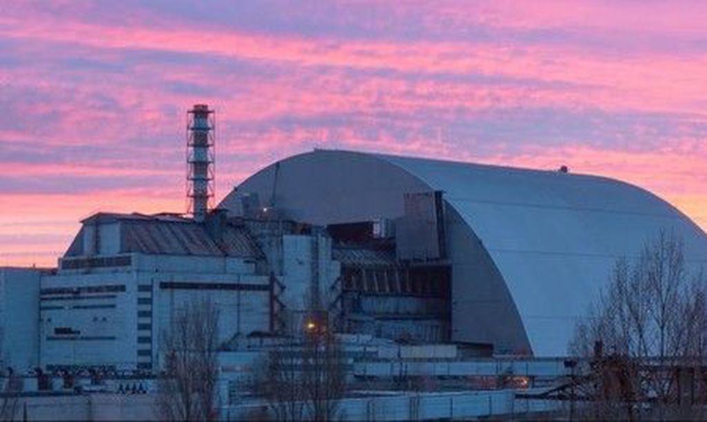 
    Sarcófago de Chernóbil.
   
