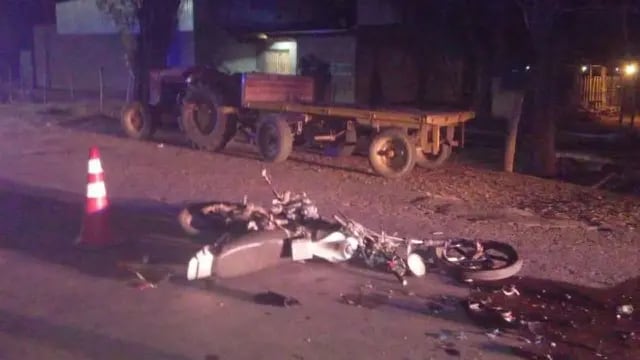 Un motociclista murió tras chocar contra un tractor en Las Heras