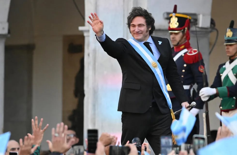Javier Milei durante el acto por el 25 de Mayo que se celebró en el Cabildo de Córdoba. Foto: EFE