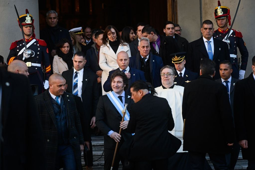 Javier Milei en la Catedral de Buenos Aires. Foto: Clarín.