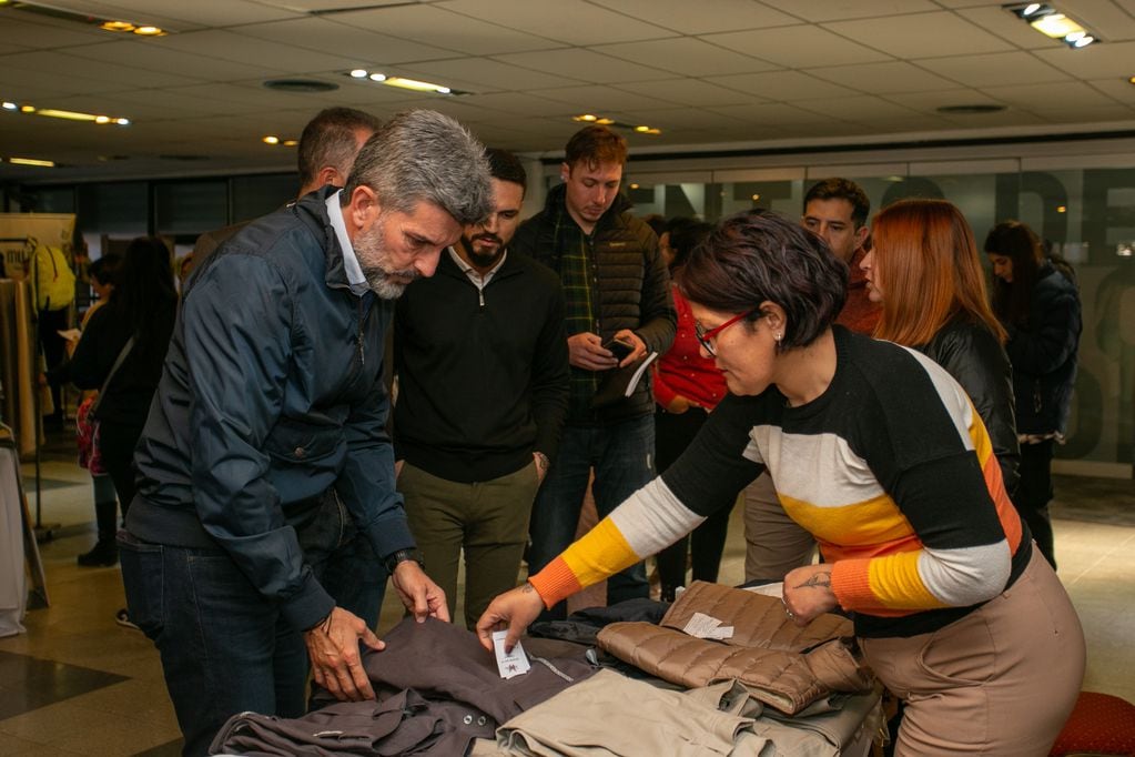 Ulpiano Suarez participó de la apertura del Encuentro Textil de la Economía Social.