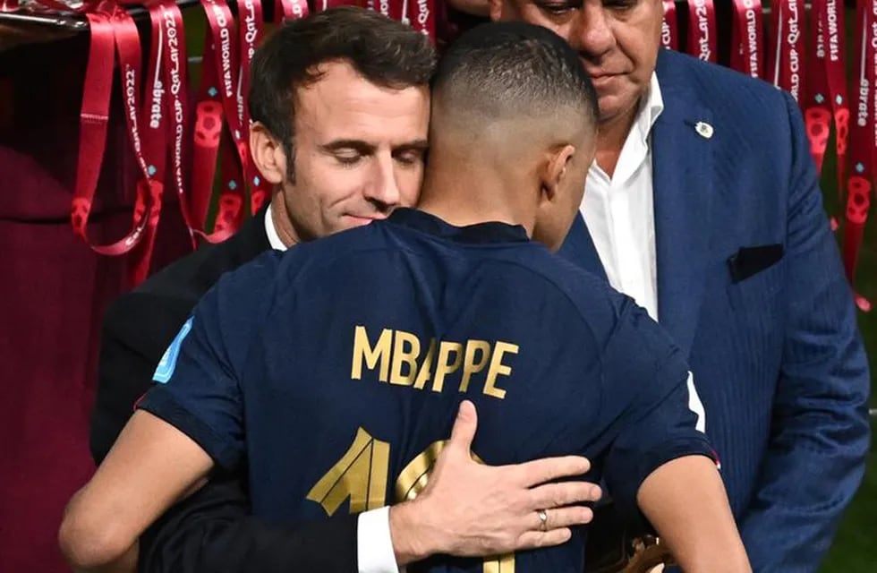 Emmanuel Macron habló del futuro de Mbappé