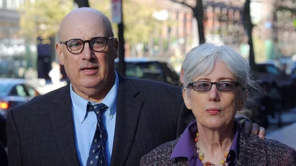 David e Ina Steiner, la pareja de Boston (Massachusetts), que había expresado opiniones negativas sobre la empresa