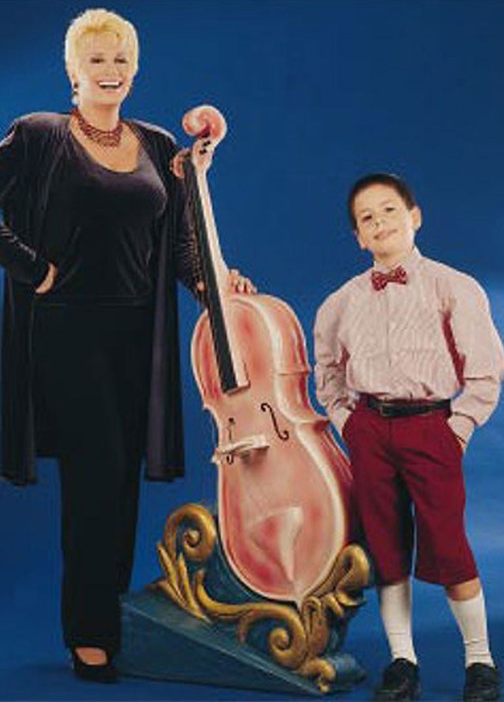 Una foto de Fede Bal de niño con su mamá