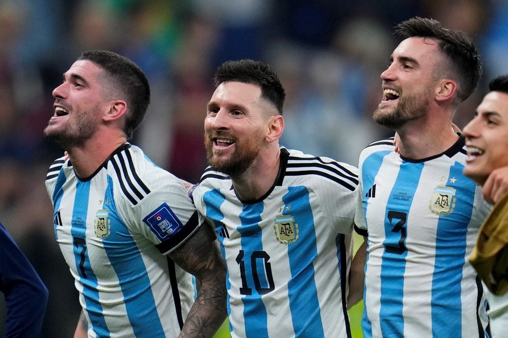 La selección de Messi, De Paul y compañía quiere hacer historia grande este domingo ante Francia. (AP).