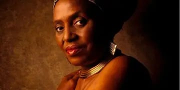 En este episodio de Álbum te presentamos a esta artista sudafricana exquisita. Militante contra el Apartheid y creadora de música notable.