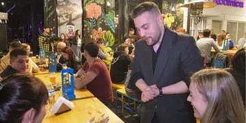 Jesús Muñoz hace magia en bares