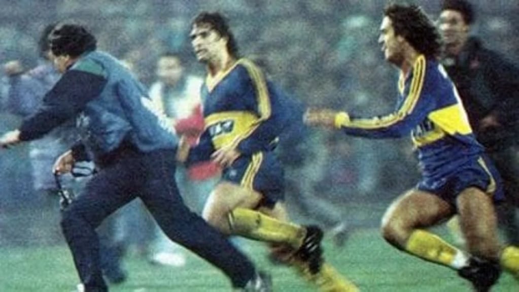 El 1991 hubo corridas, golpes y escándalo tras un espantoso Colo Colo-Boca. / archivo 