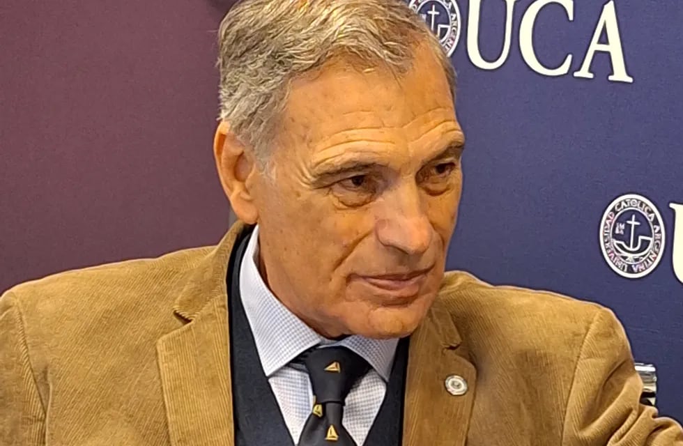 Miguel Ángel Schiavone es el rector de la Universidad Católica Argentina.