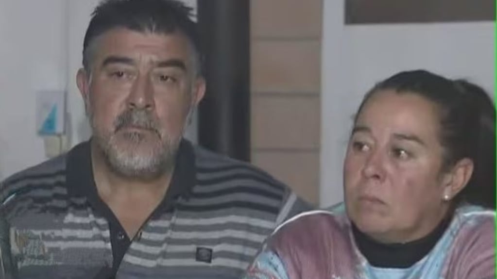 Carlos Pérez y María Victoria Caillava, la pareja detenida este sábado en el caso de la desaparición de Loan Danilo Peña, en Corrientes. Foto: Gentileza.