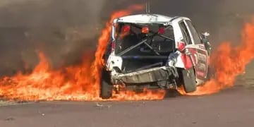 VIDEO (imágenes sensibles): accidente impactante con fuego en Pigüé