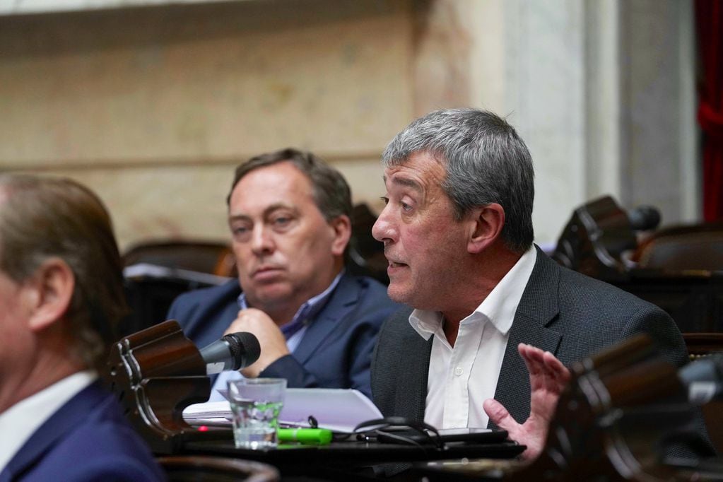 El diputado nacional Adolfo Bermejo junto a su colega Martín Aveiro. Foto: X @AdolBermejo