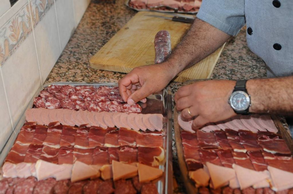 Picadas para el picado: 6 de cada 10 argentinos elige fiambres y quesos para acompañar a Argentina. Foto: Imagen ilustrativa