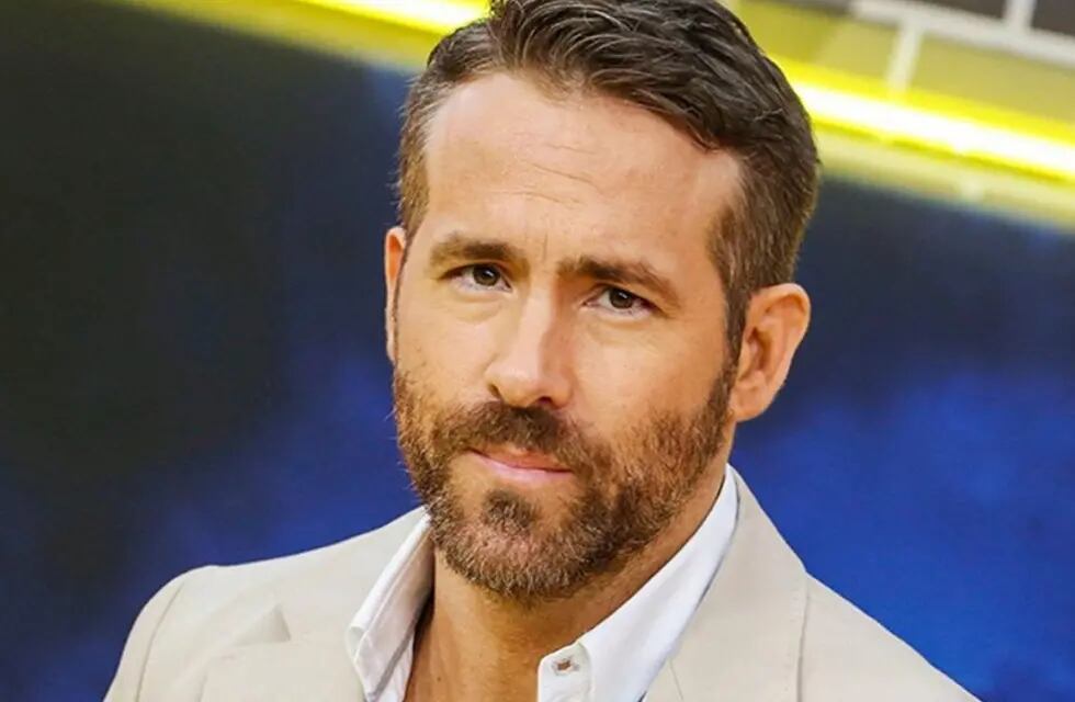 Ryan Reynolds On His Skin Care Routine And Why Its Sexy 43 Off 