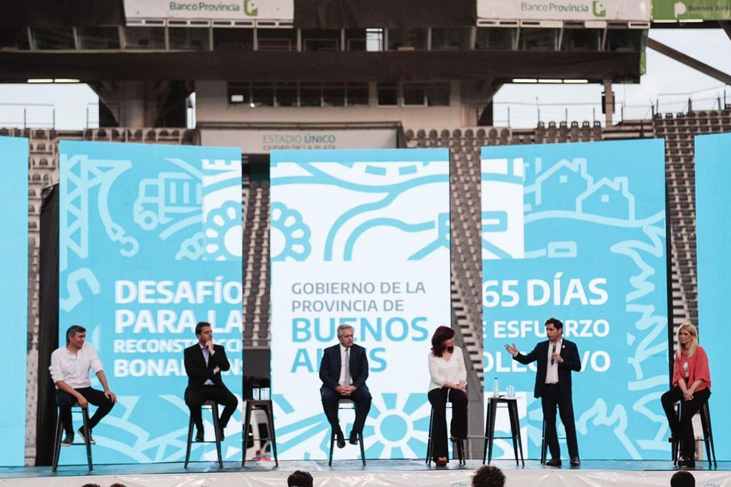 Alberto Fernández y Cristina Fernández de Kirchner compartieron un acto en el Estadio Unico de La Plata, invitados por el gobernador de la provincia de Buenos Aires, Axel Kicillof. 
Foto: Prensa CFK