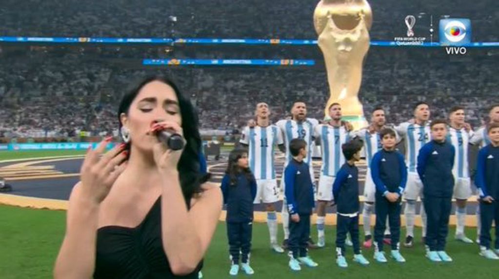 El show de Lali en la final del mundial Qastar 2022 (Captura de pantalla)