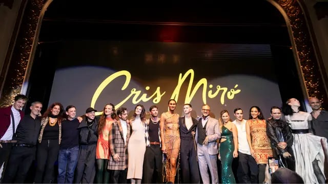Luz, cámara y Cris Miró: presentaron la biopic de la vedette trans en un show repleto de celebridades y emoción