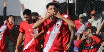 Deportivo Maipú ganó 1 a 0 a Estudiantes de Buenos Aires