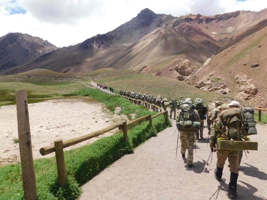 Expedición Aconcagua: cuando la cordillera se convierte en una escuela de vida y camaradería. Foto: Gentileza Ejército Argentino.