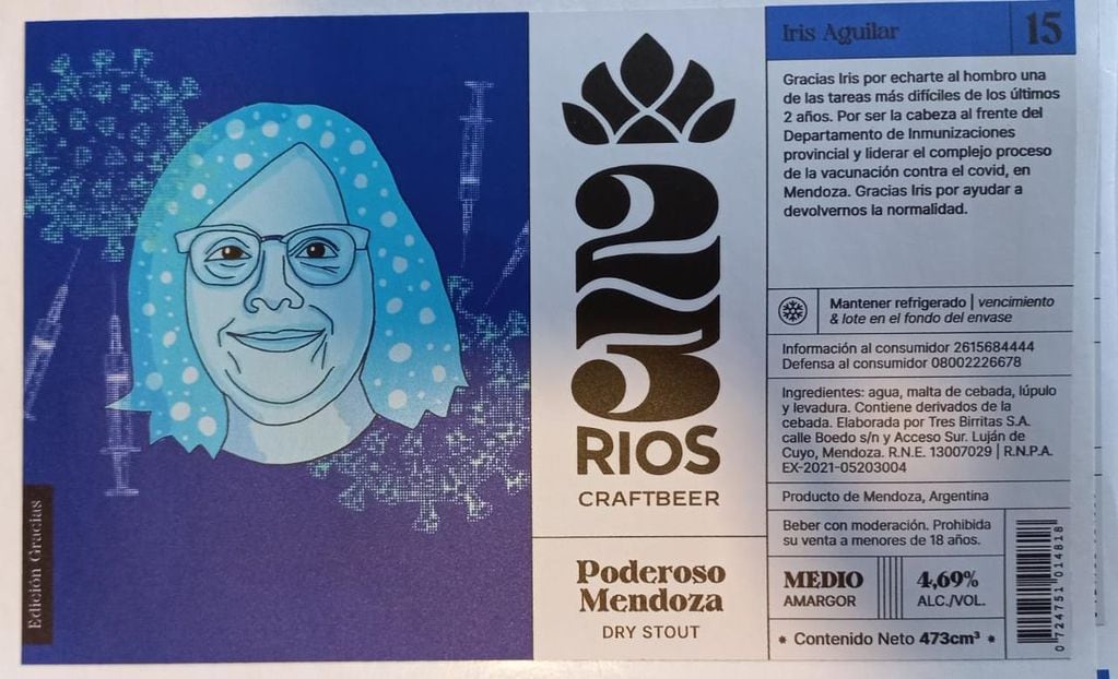 Iris Aguilar, directora de Inmunizaciones, tambipen tiene su propia edición de cerveza. Un reconocimiento a todo el trabajo hecho durante la pandemia. Foto: Gentileza 23 Ríos.