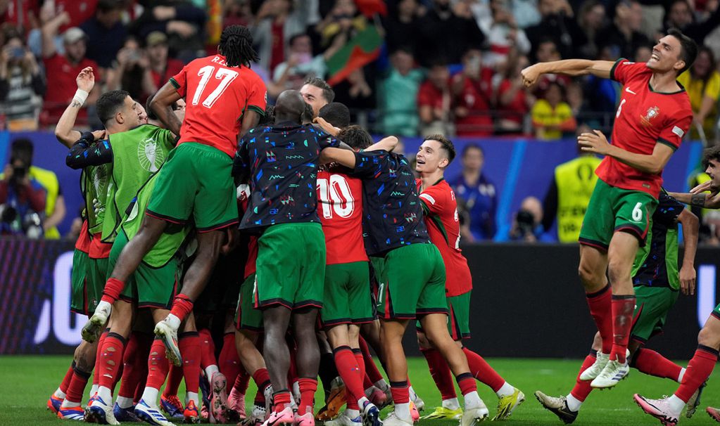 Portugal sufrió para meterse en cuartos de final (Foto: AP).