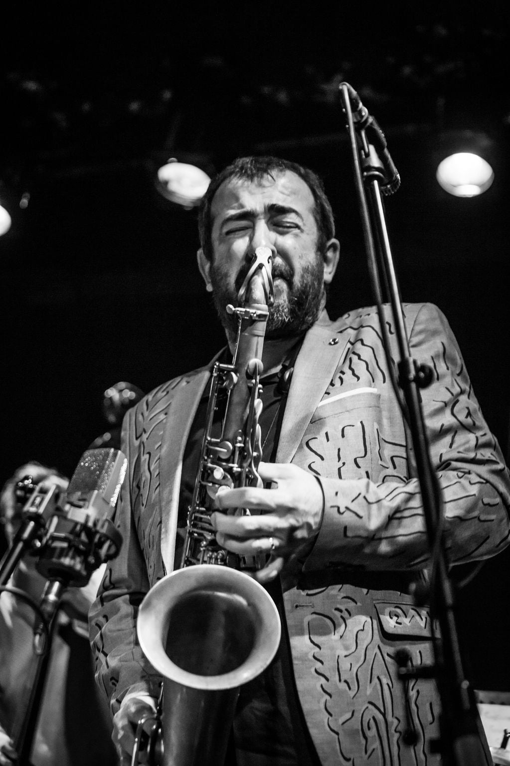 El saxofonista francés se suma a la serie de conciertos por Argentina.