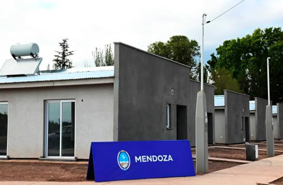 El IPV intimó a más de 1.500 adjudicatarios morosos con dos vehículos a su nombre. Foto: Gobierno de Mendoza