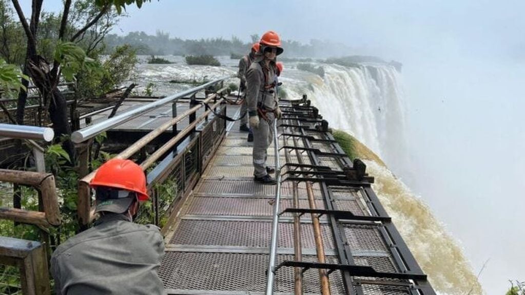 Cataratas del Iguazú: así fue la reconstrucción de la pasarela que lleva hasta la Garganta del Diablo.