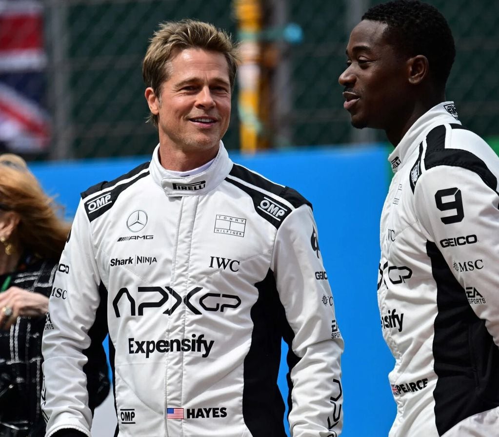 Brad Pitt revolucionó las redes vestido como piloto de Fórmula 1.
