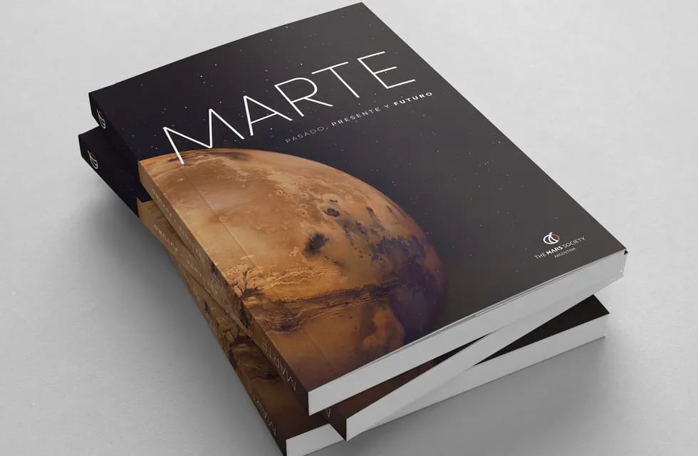 En una edición de lujo de 340 páginas, 38 autores desarrollaron “MARTE, pasado, presente y futuro”.