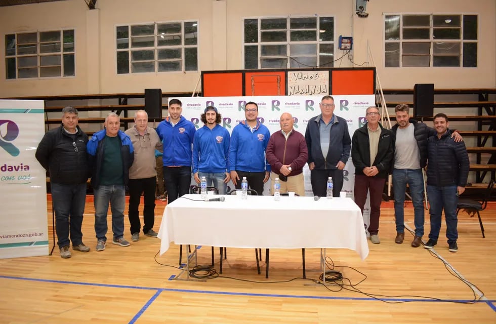 Rivadavia Basquet presentó la primera burbuja de la Liga Argentina que se disputará en nuestra provincia. / Gentileza: Salto Inicial.