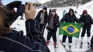 Atraídos por la nieve, las ofertas y el vino: este es el perfil de los nuevos turistas brasileños