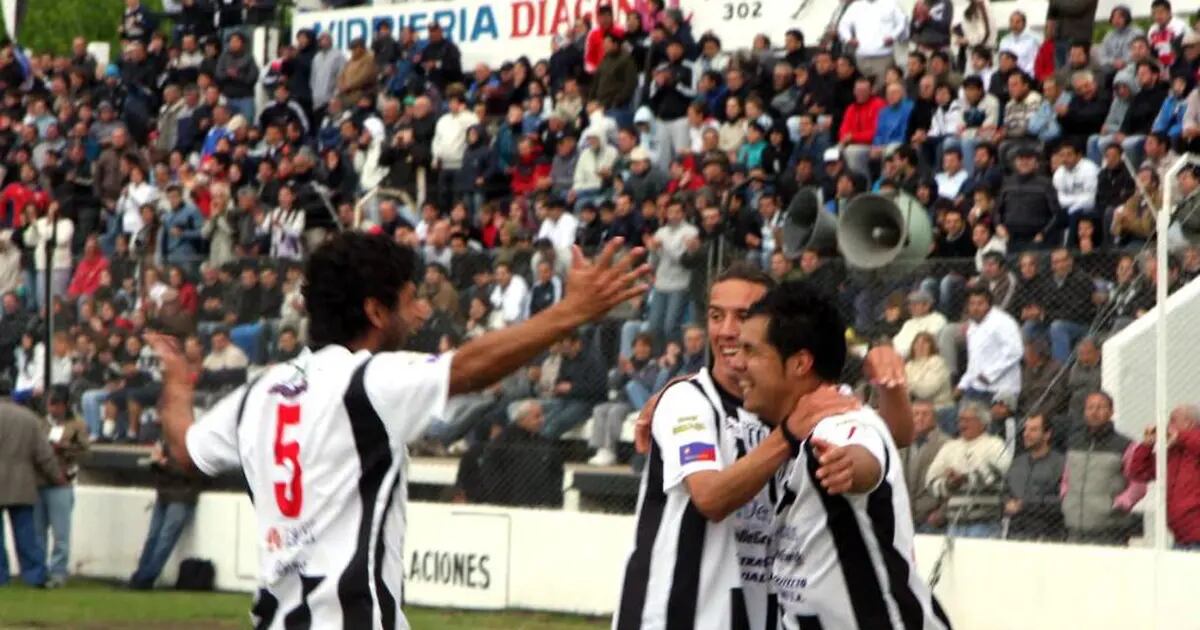 Talleres recibe a Los Andes en un duelo clave por el campeonato - Política  del Sur