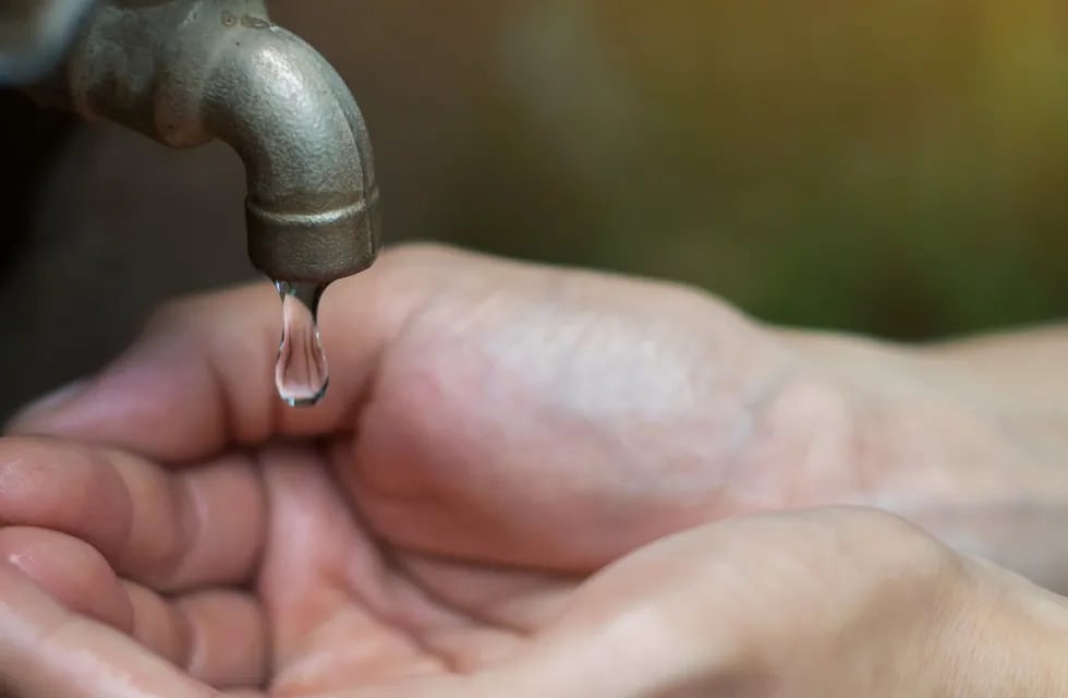 Unas 300.000 personas no tendrán agua el sábado en el Gran Mendoza: qué es y para qué sirve el caudalímetro que se instalará. Foto: Archivo Los Andes