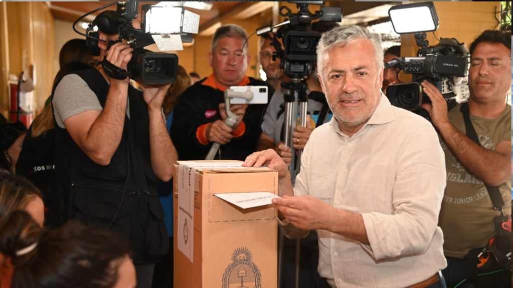 Alfredo Cornejo votó en Godoy Cruz - X Alfredo Cornejo