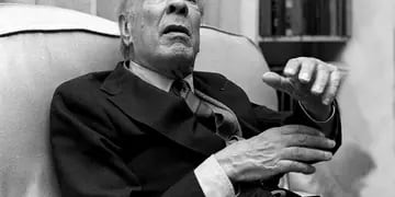 Ayer fue el 120 aniversario del natalicio del inmenso Jorge Luis Borges.