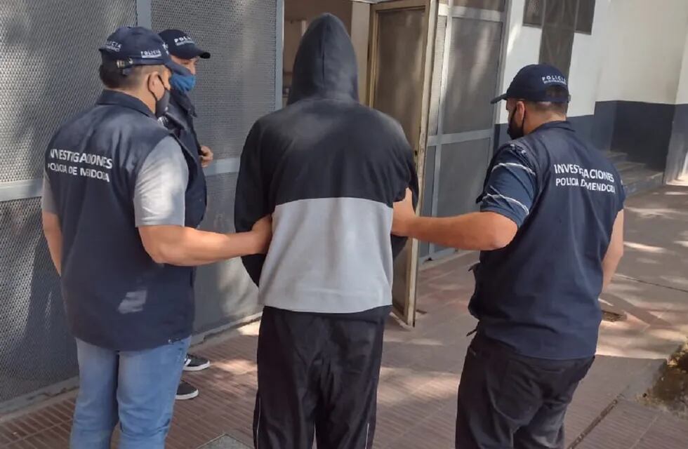 El hombre fue trasladado desde Jujuy a Mendoza - Prensa Ministerio de Seguridad