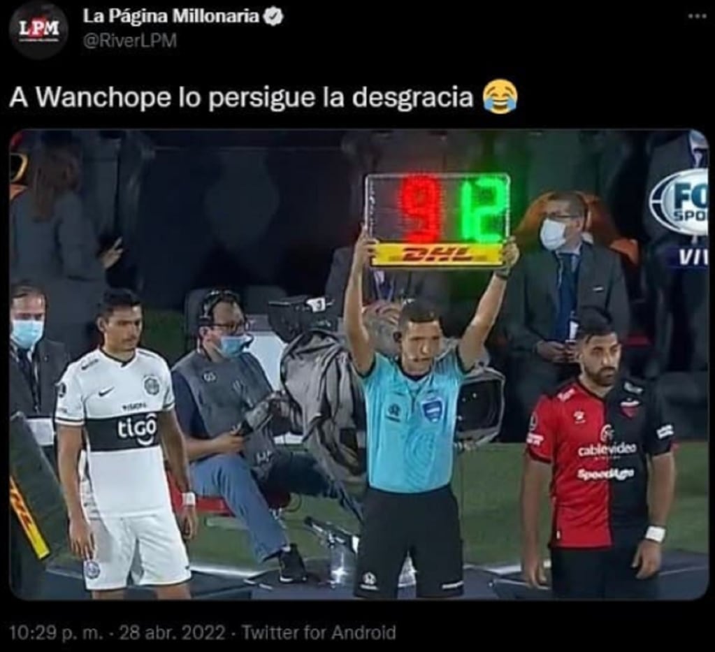 Wanchope Abila ingresa y sale Beltrán en Colón. Sale el 9, ingresa el 12: 9/12, fecha histórica para River Plate. / Gentileza.