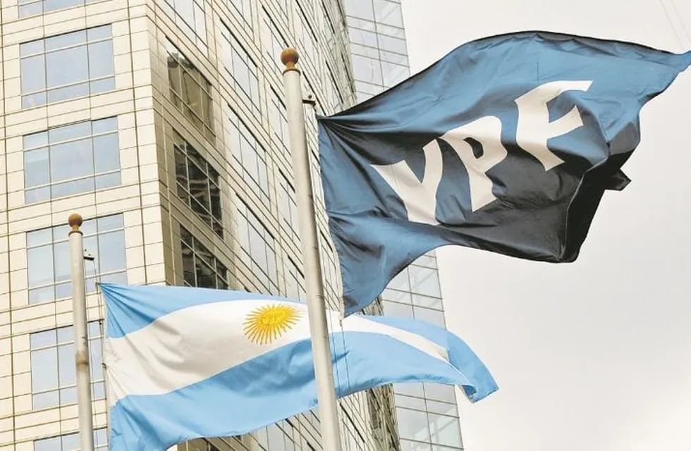 YPF salió por u$s 25 millones y logró cuatro veces más con ON atada al dólar