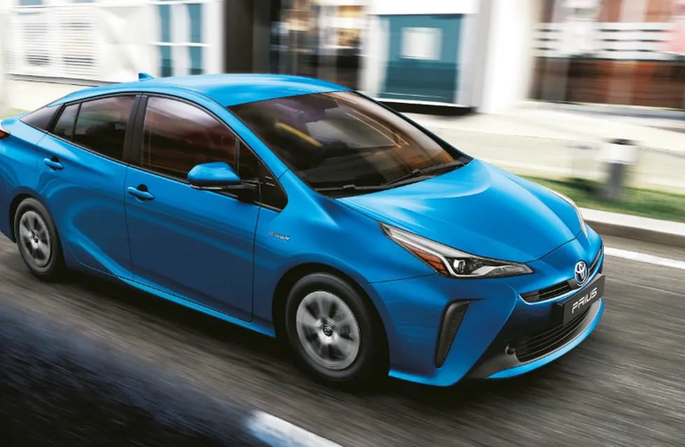 Toyota   Prius : se actualiza en imagen y confort