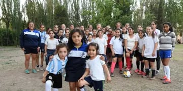 Las Pumas y Juv. Mendocina, los únicos clubes con desarrollo deportivo sólo en la rama femenina.
