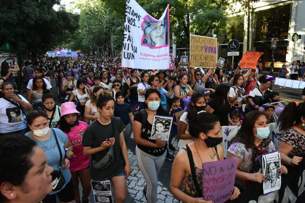 Marcha Ni una Menos. Foto: Mariana Villa / Los Andes