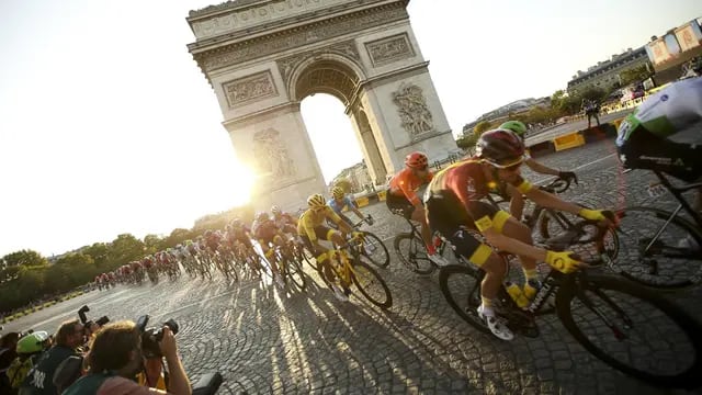 La carrera más importante del ciclismo mundial comenzará en agosto, mientras que el Giro de Italia y de España siguen firmes.