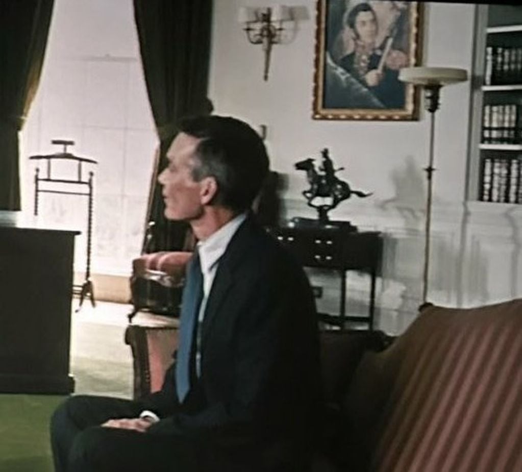 La escena con el cuadro de San Martín en "Oppenheimer" (2023)